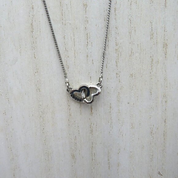 Guess Necklace 16" Silver Tone Interlocking Heart Charms Logo Extender New - Picture 2 of 9